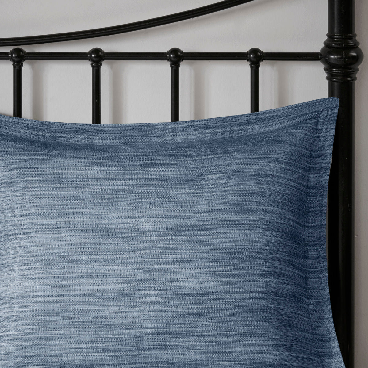 Navy Seersucker Comforter Set with Hypoallergenic Filling - King
