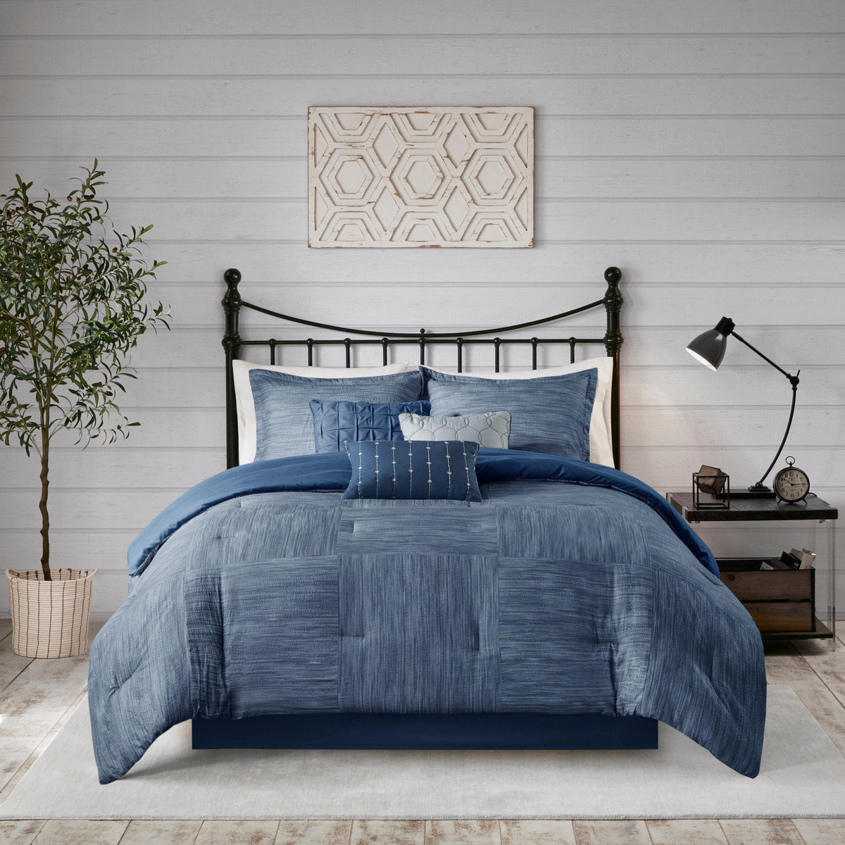 Navy Seersucker Comforter Set with Hypoallergenic Filling - King