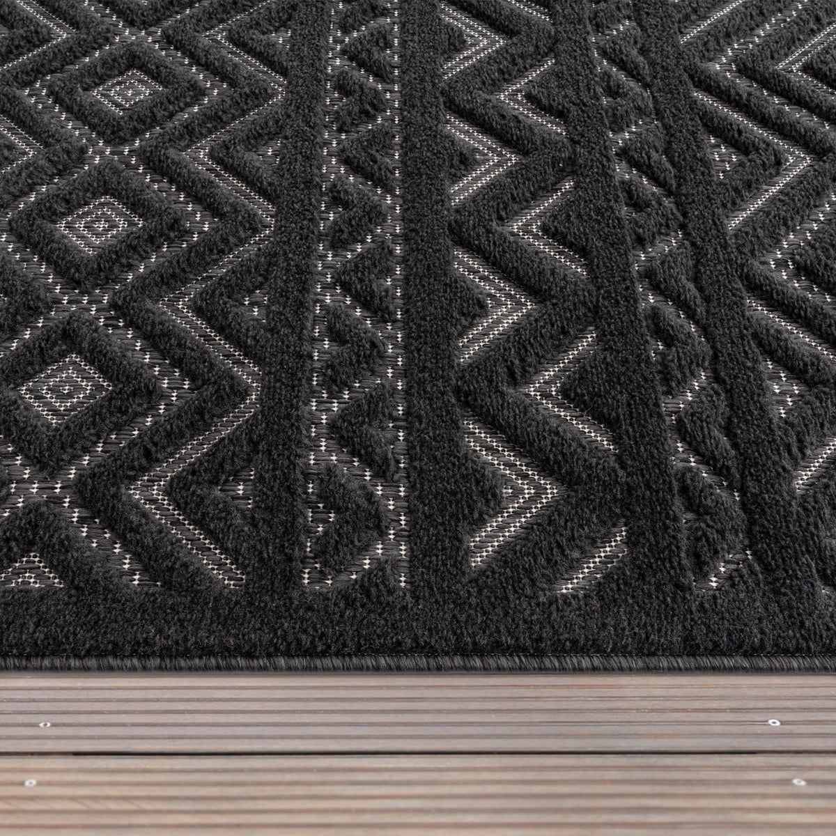 Indoor Outdoor Rug Livorno Boho High-Low Pattern In Anthracite