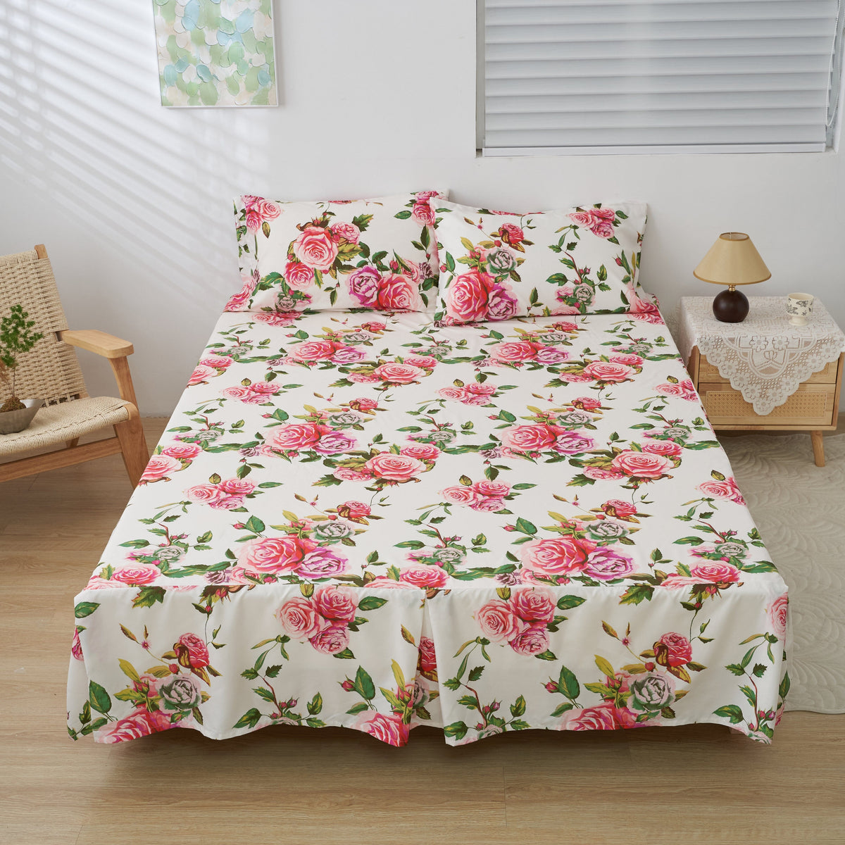 DaDa Bedding Romantic Roses Floral Bed Skirt - Matching Pink &amp; White Ruffled Dust Ruffle for Quilted Coverlet Set - Lightweight &amp; Breathable Polyester Bedskirt