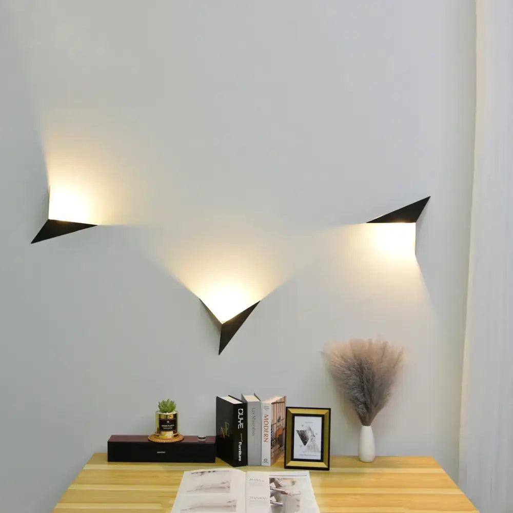 Gold Circular LED Wall Lamp