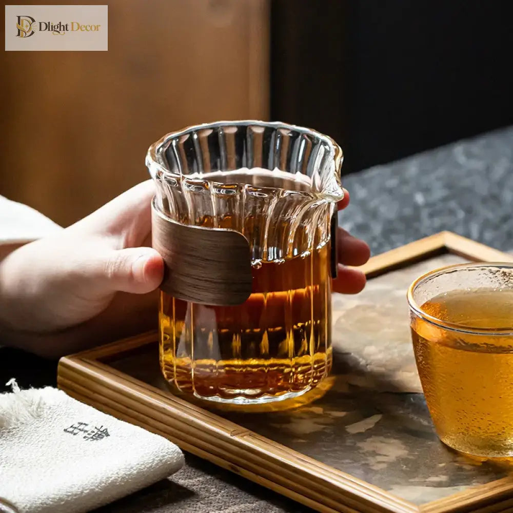 Dlight Decor 233ml Glass Tea Pot with Wood Ring Handle