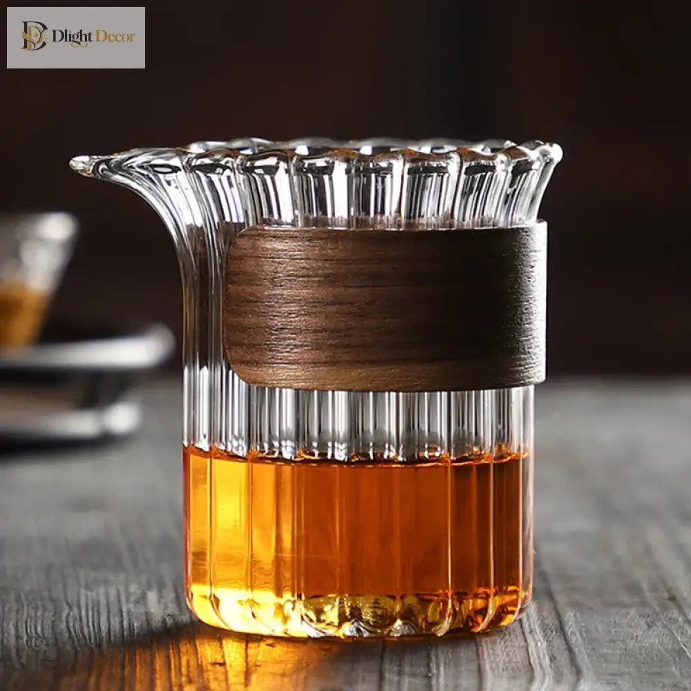 Dlight Decor 233ml Glass Tea Pot with Wood Ring Handle