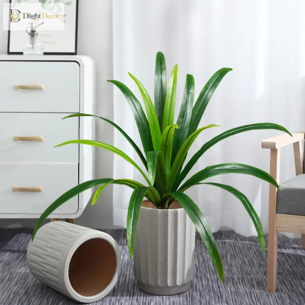 Dlight Decor Bracketplant Palm for Home and Garden Display