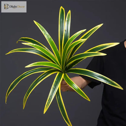 Dlight Decor Bracketplant Palm for Home and Garden Display
