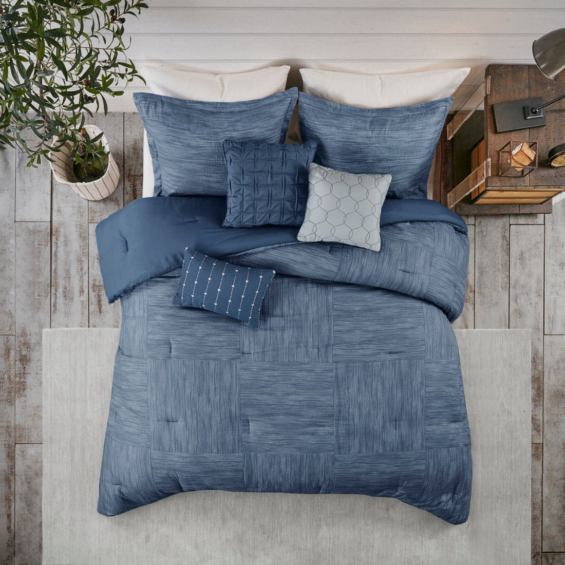 Navy Seersucker Comforter Set with Hypoallergenic Filling - King