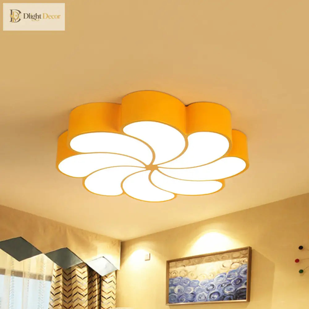 Elliana LED Flush Mount Light | Modern Interior Lighting