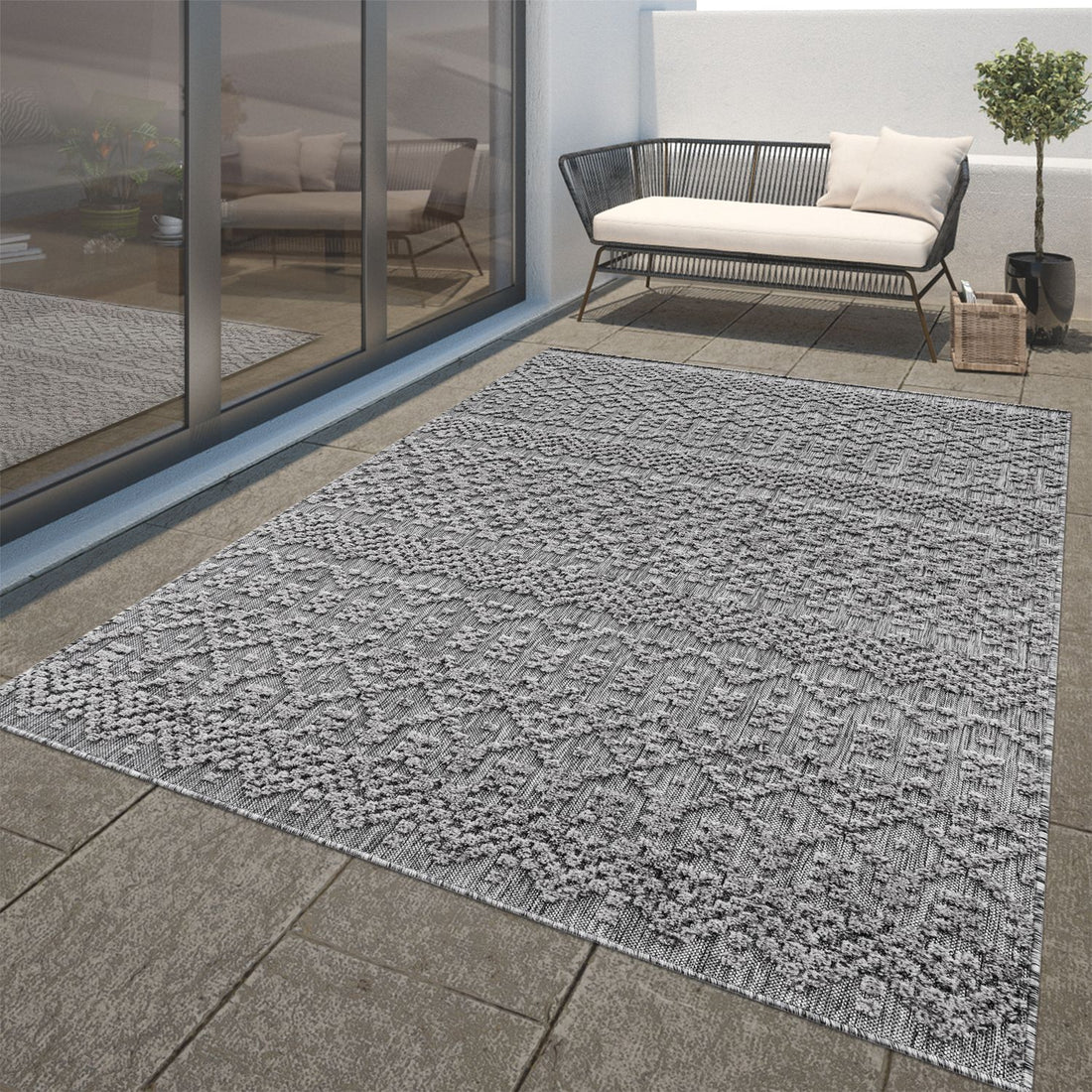 In- &amp; Outdoor Rug Marrakesh High/Low Effect Trellis in Anthracite