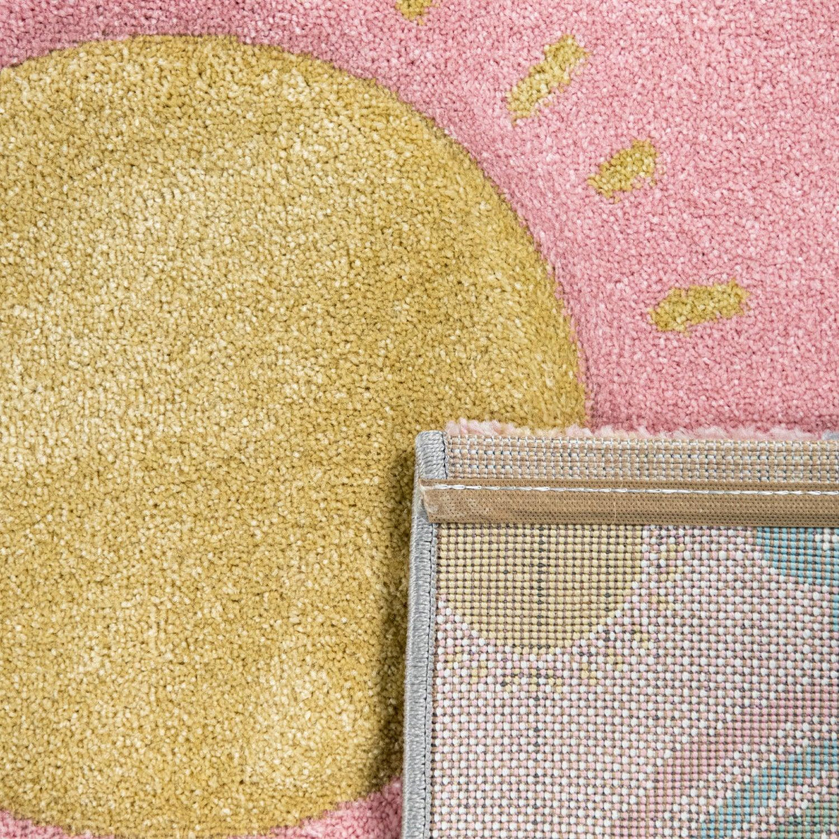 Kids Rug Cosmo with Rainbow &amp; Clouds in Colorful Pink