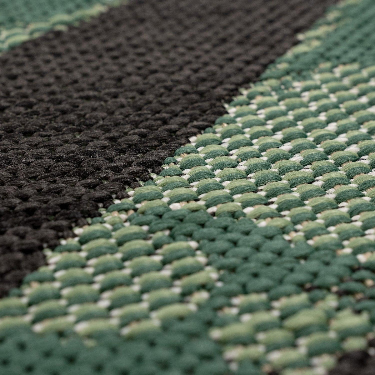 Outdoor Rug Ostende Palm Leaf Design Waterproof - Black Green