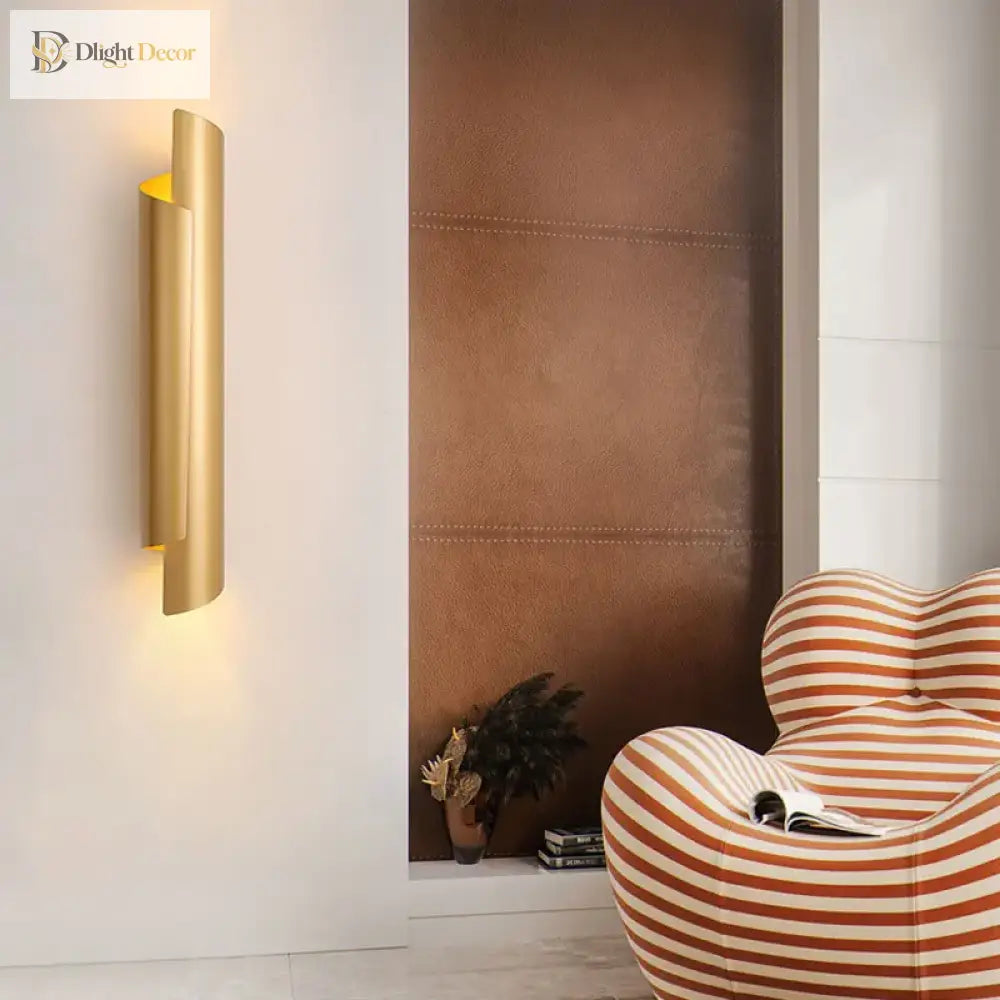 Sophisticated LED Modern Wall Sconce | Bedroom Lighting