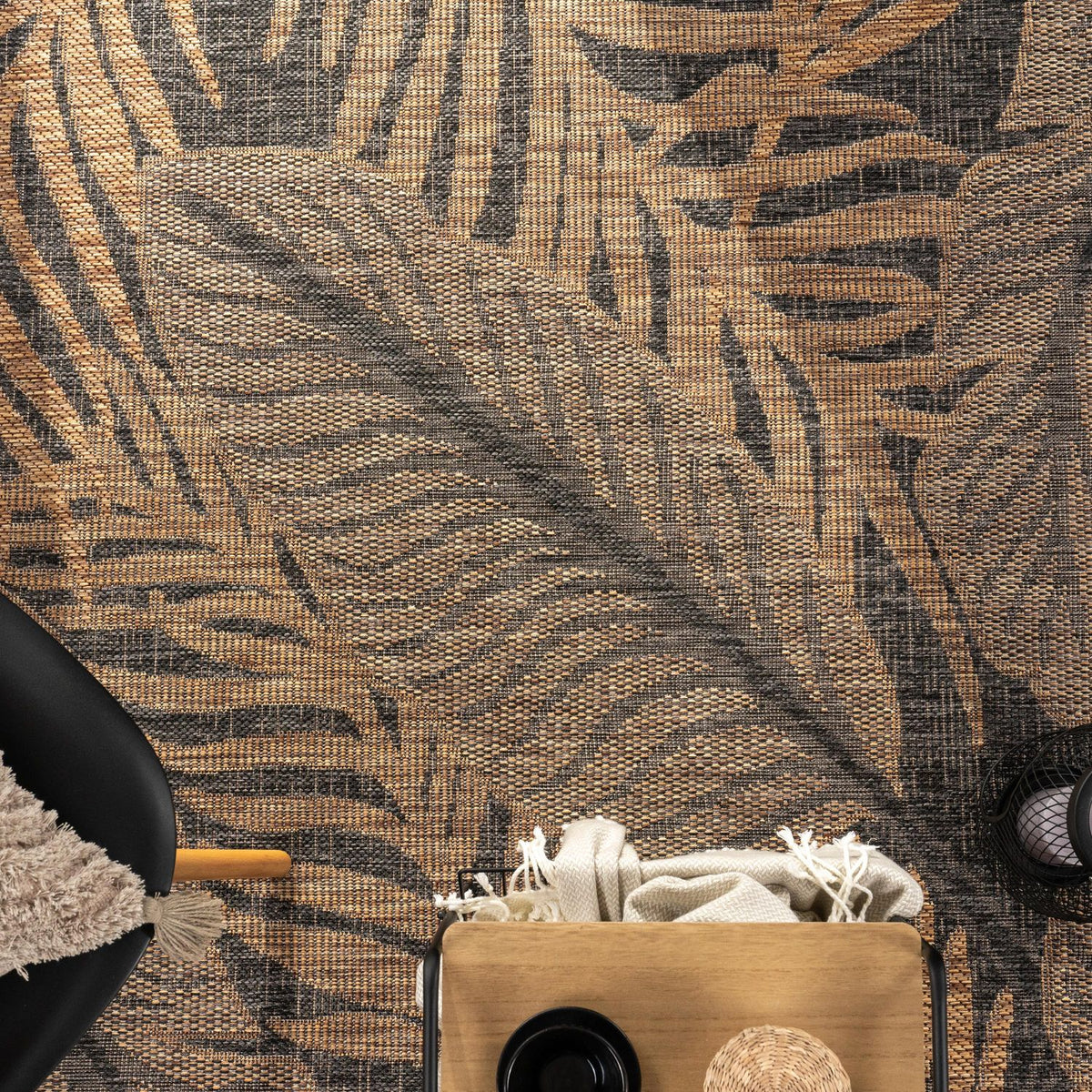 Indoor &amp; Outdoor Rug Captera with Leaves Design